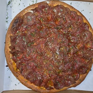 NEW YORK CITY thin crust, pizza sauce, overlapping pepperoni, parmesan & oregano