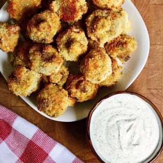 BREADED MUSHROOMS baby mushrooms served with dipping sauce